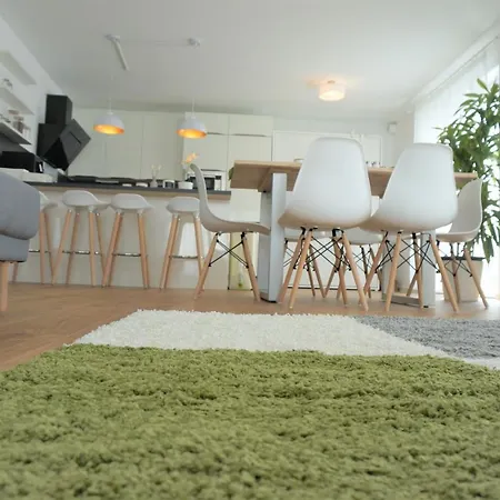 Panorama Penthouse Mit Klima Und Whirlpool Fuer Bis Zu 6 Personen 公寓 *