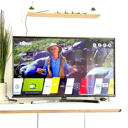 Panorama Penthouse Mit Klima Und Whirlpool Fuer Bis Zu 6 Personen *