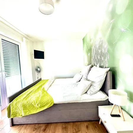 Apartment Panorama Penthouse Mit Klima Und Whirlpool Fuer Bis Zu 6 Personen Frankenthal (Rhineland-Palatinate)