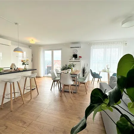 公寓 Panorama Penthouse Mit Klima Und Whirlpool Fuer Bis Zu 6 Personen *