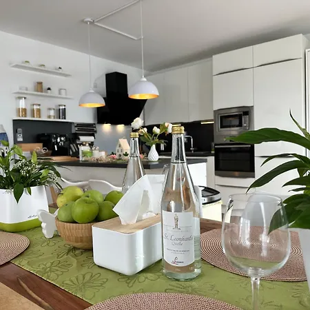 아파트 Panorama Penthouse Mit Klima Und Whirlpool Fuer Bis Zu 6 Personen