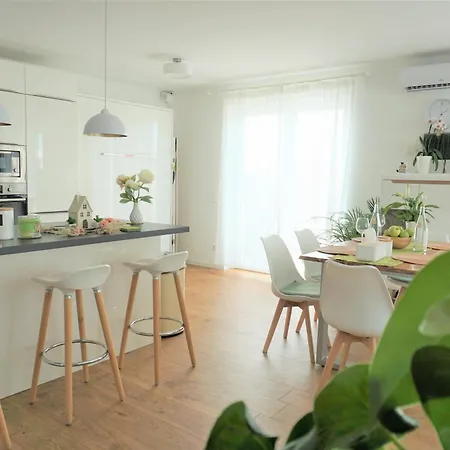 Panorama Penthouse Mit Klima Und Whirlpool Fuer Bis Zu 6 Personen 아파트 *