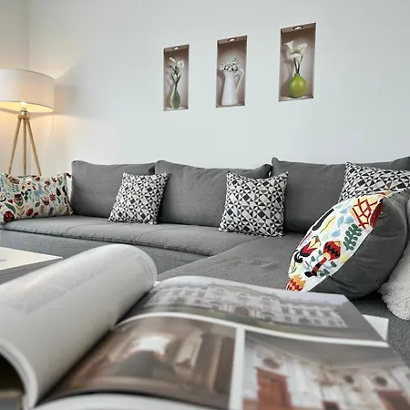 Panorama Penthouse Mit Klima Und Whirlpool Fuer Bis Zu 6 Personen פרנקנטל