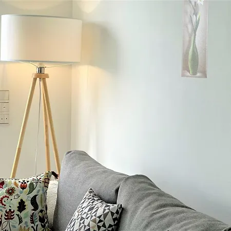 Panorama Penthouse Mit Klima Und Whirlpool Fuer Bis Zu 6 Personen *