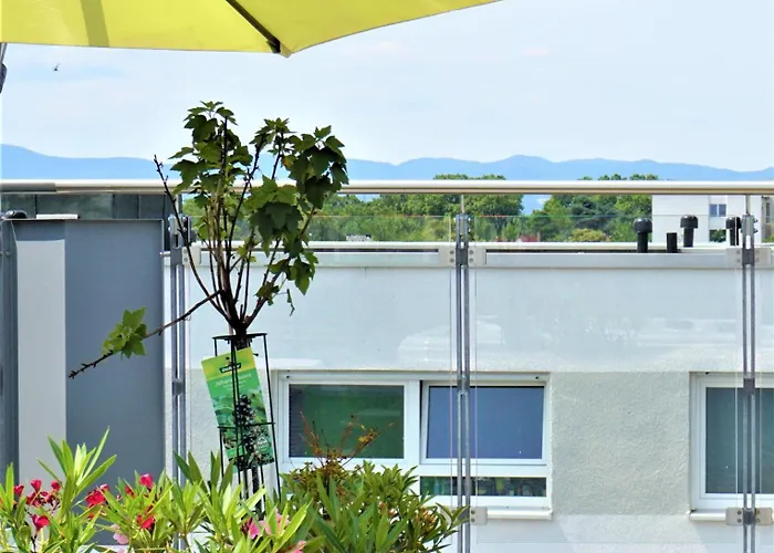 Apartamento Panorama Penthouse Mit Klima Und Whirlpool Fuer Bis Zu 6 Personen Frankenthal (Rhineland-Palatinate)